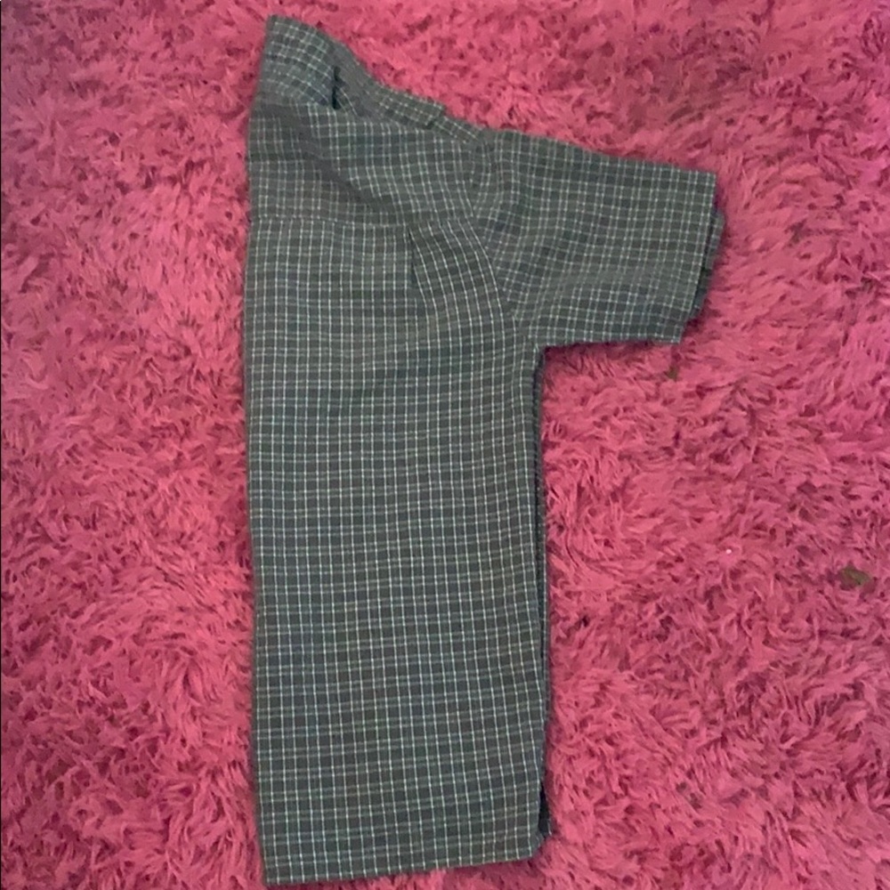 Large collared - Picture 2 of 3